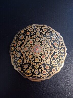 Vintage 50s Stratton England Gold Renaissance Makeup Beauty Powder Compact